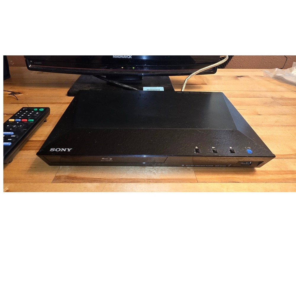 Sony BDP-S1100 Blu-ray DVD Player Black with RMT-B119A Remote Control